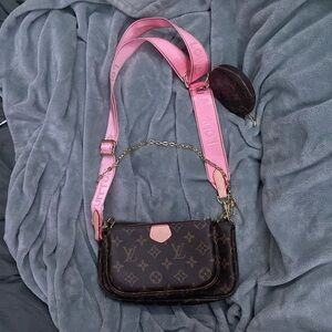 LV purse
